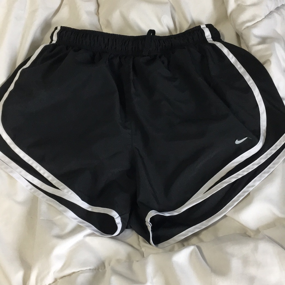Black nike shorts